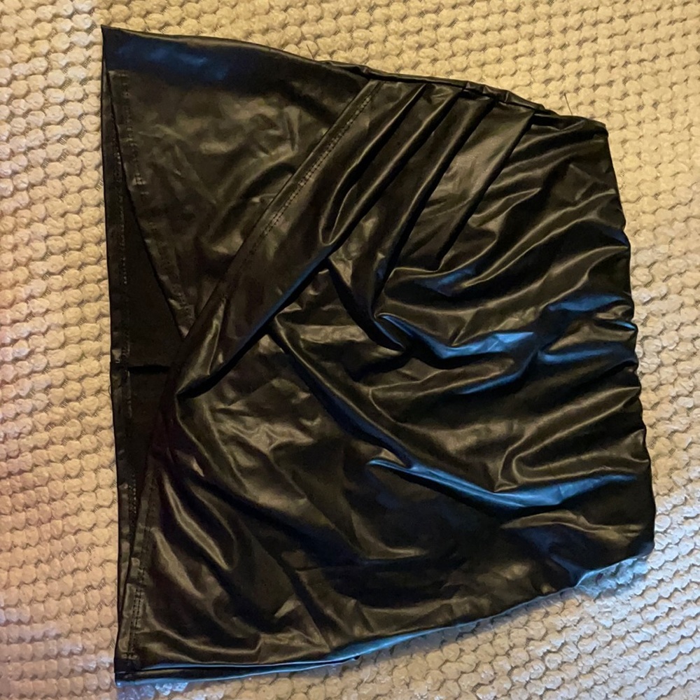Leather material skirt